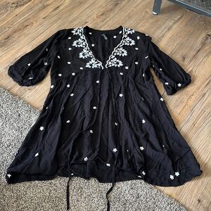 Womens Embroidered long blouse